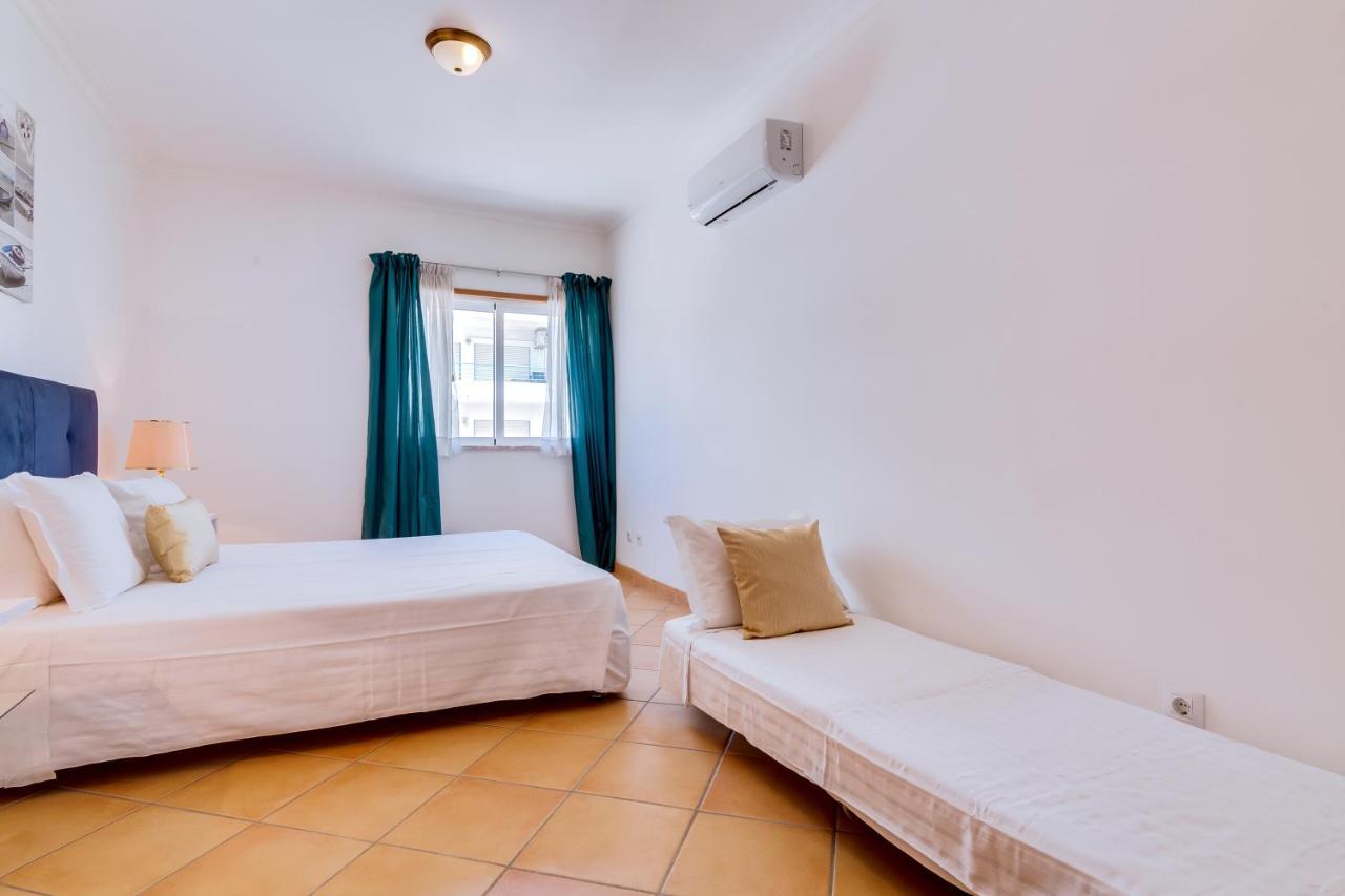 Al - Colina Beach Holidays Quarteira Exterior photo