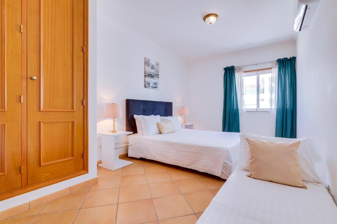 Al - Colina Beach Holidays Quarteira Exterior photo