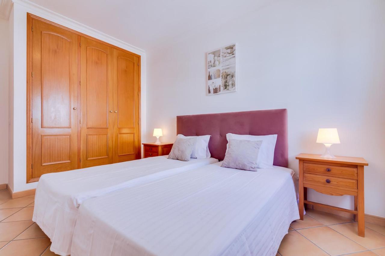 Al - Colina Beach Holidays Quarteira Exterior photo